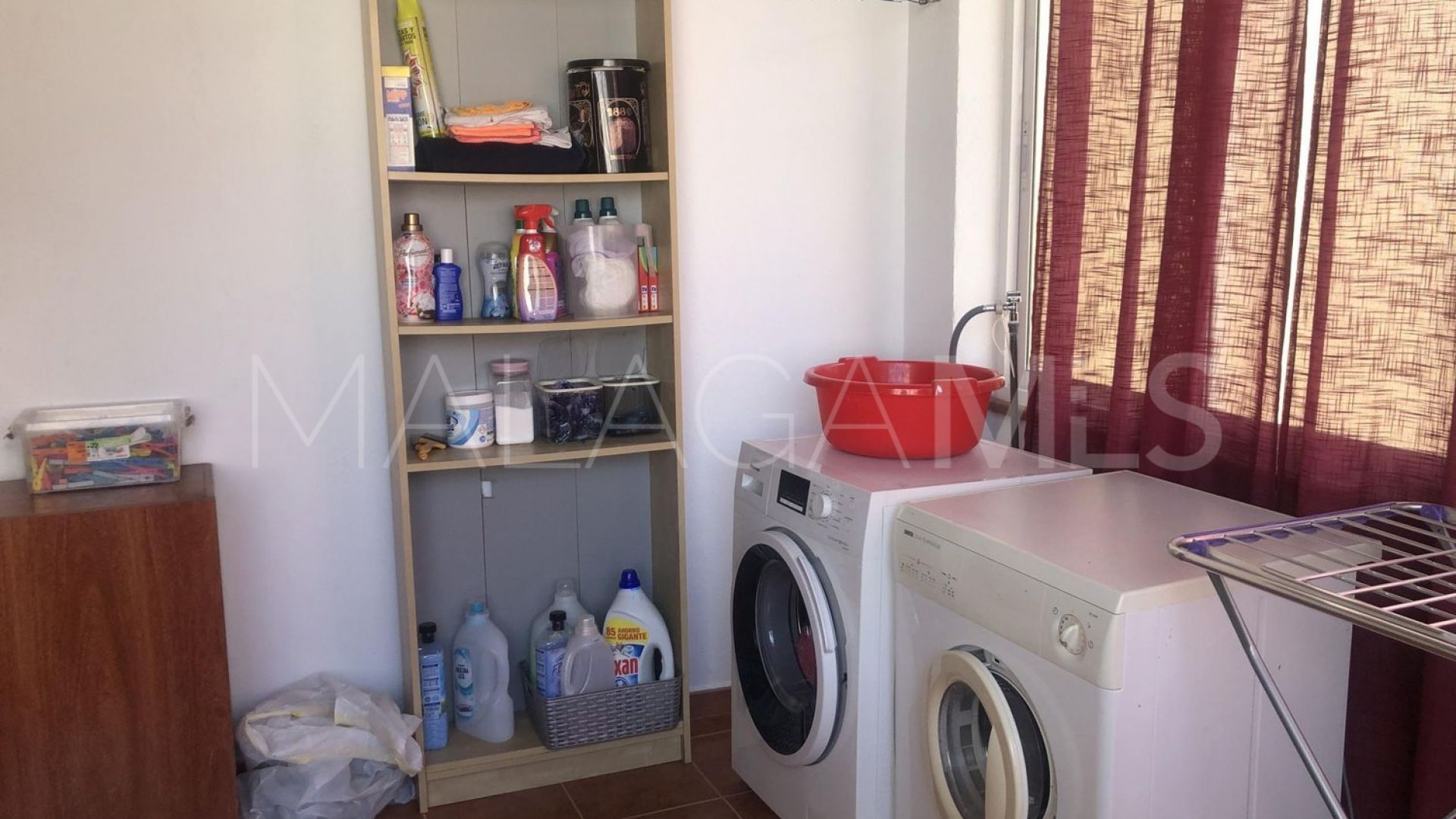 Haus for sale in Cuevas Bajas