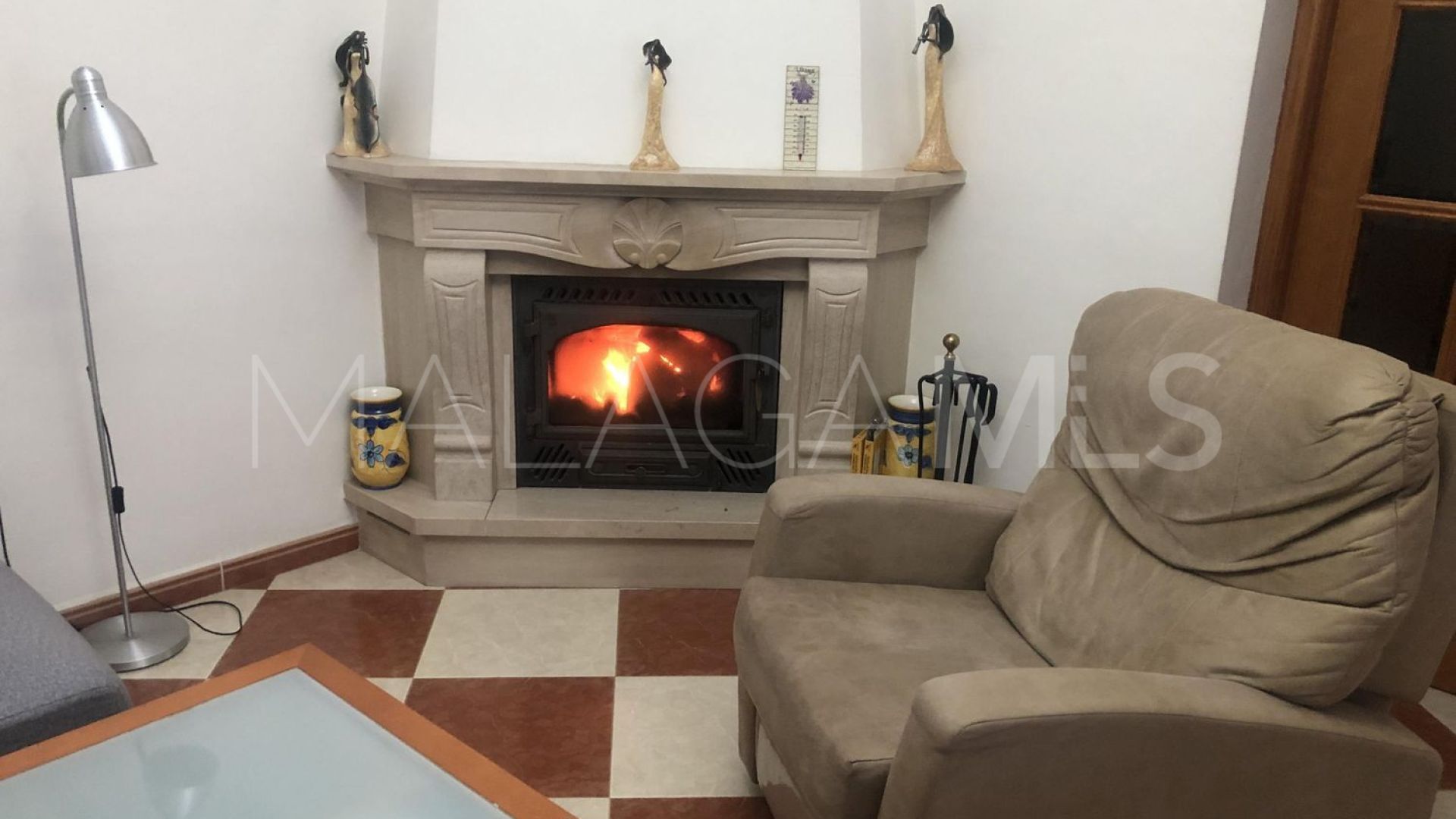 Hus i byn for sale in Cuevas Bajas