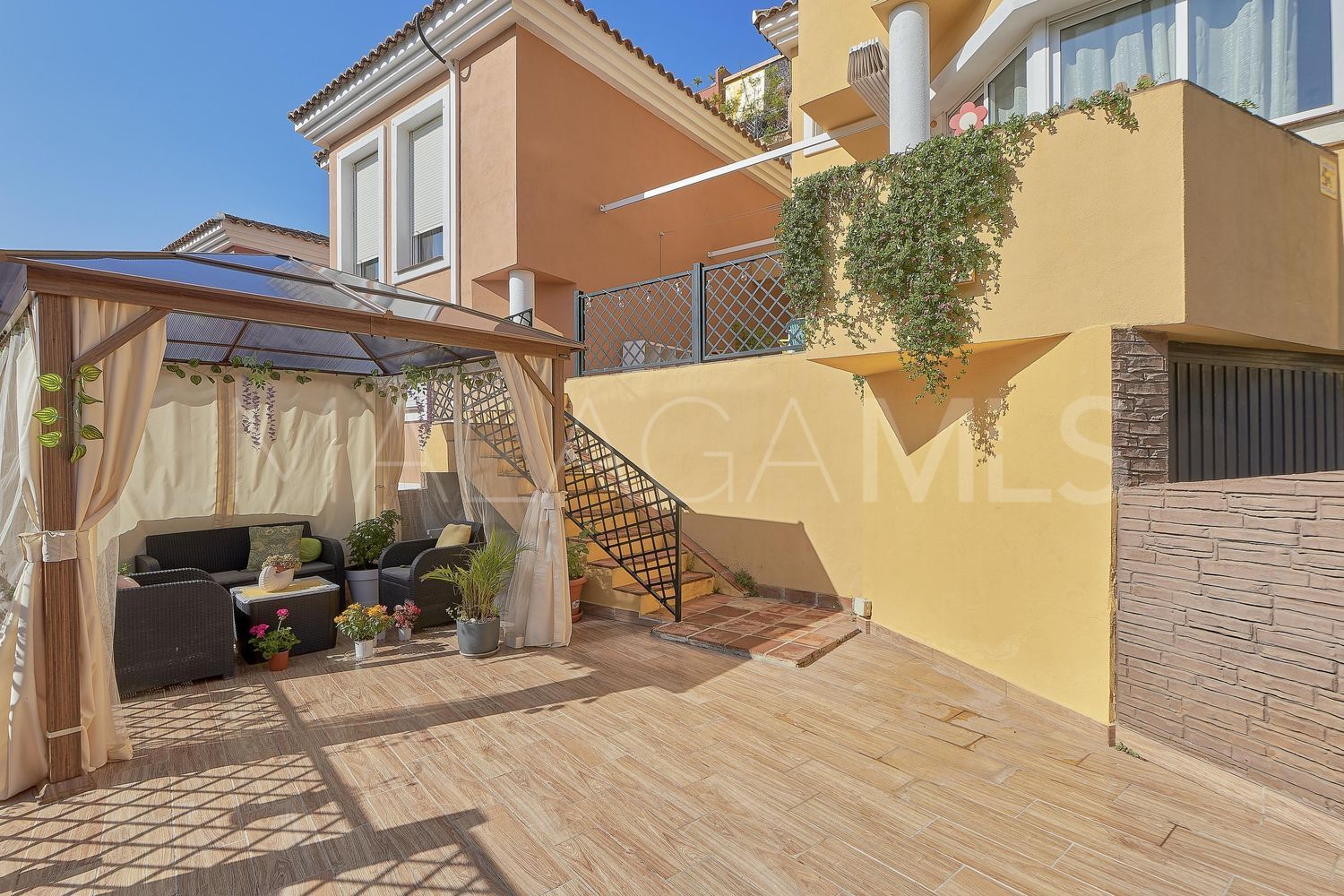 Hus i byn for sale in La Capellania