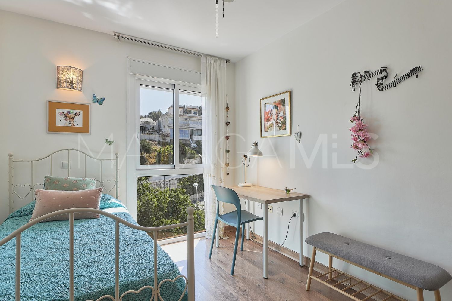 Hus i byn for sale in La Capellania