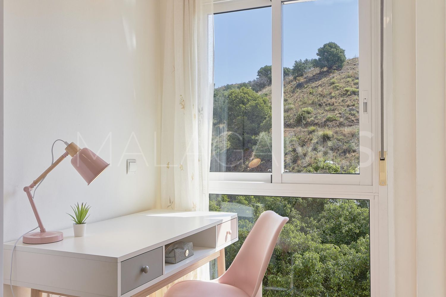 Hus i byn for sale in La Capellania