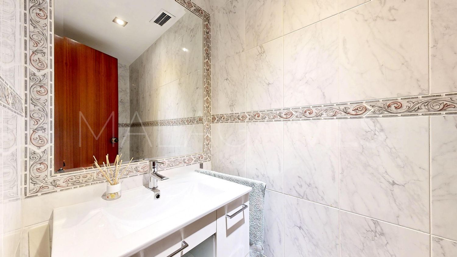 Piso for sale in Las Gaviotas - Carvajal