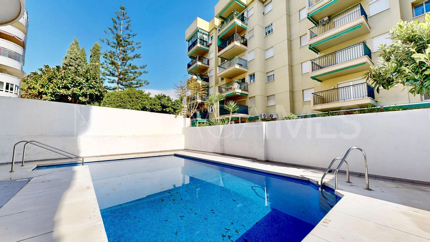 Piso for sale in Las Gaviotas - Carvajal