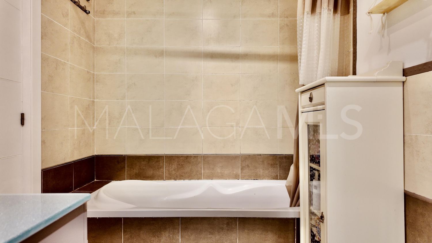 Maison de ville for sale in Hacienda Elviria