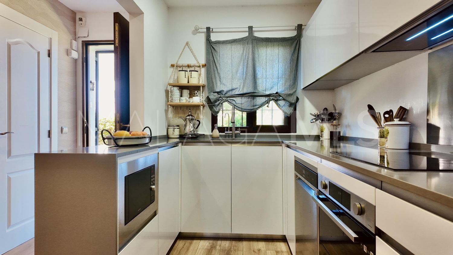 Maison de ville for sale in Hacienda Elviria
