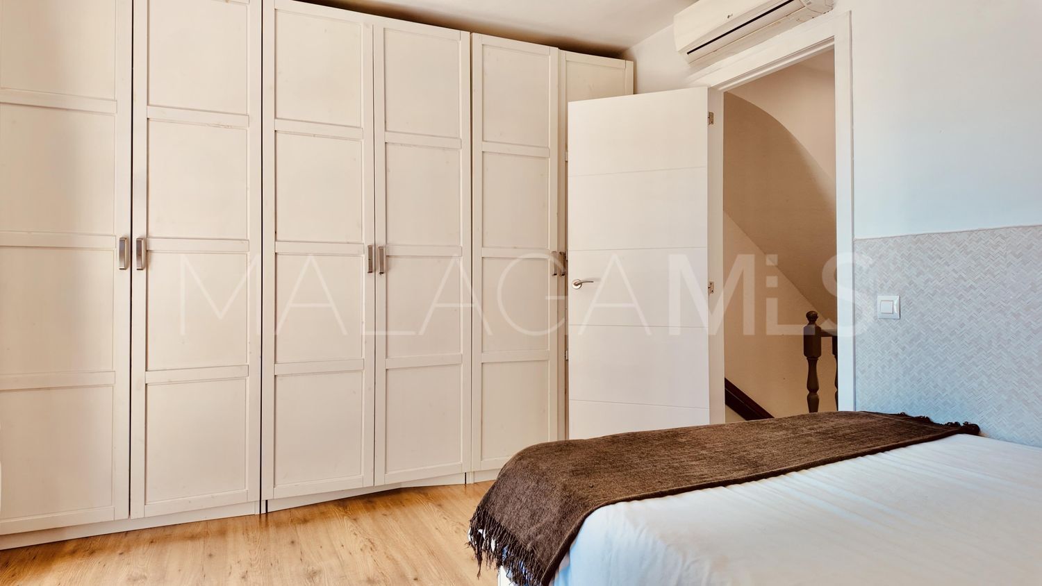 Maison de ville for sale in Hacienda Elviria