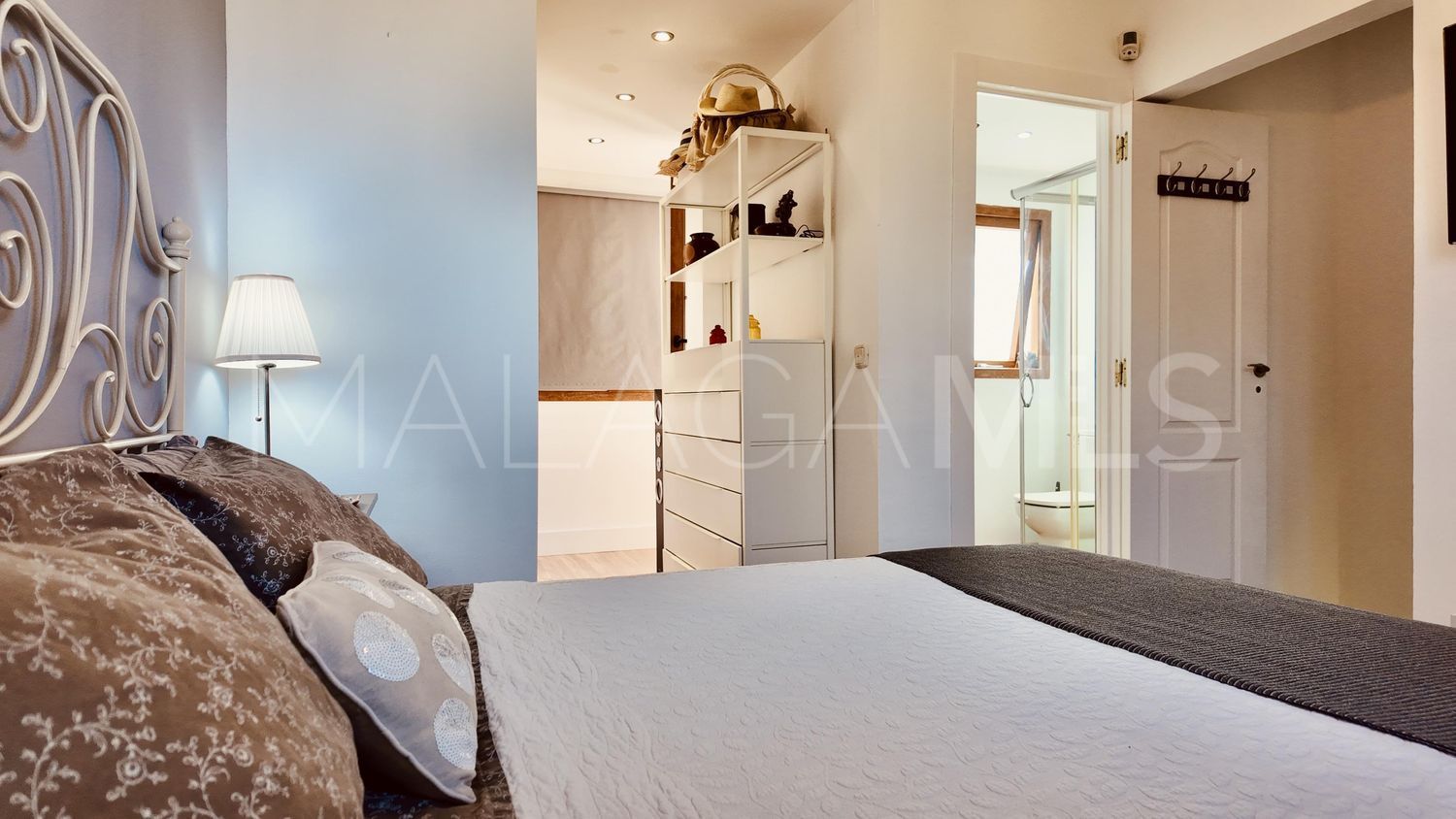 Maison de ville for sale in Hacienda Elviria