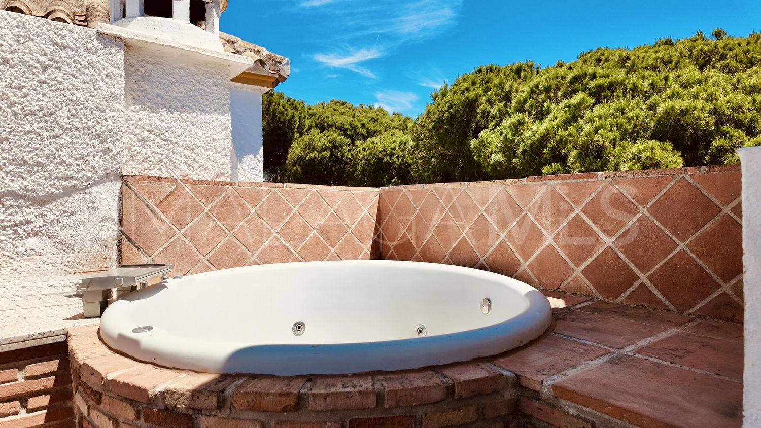Maison de ville for sale in Hacienda Elviria