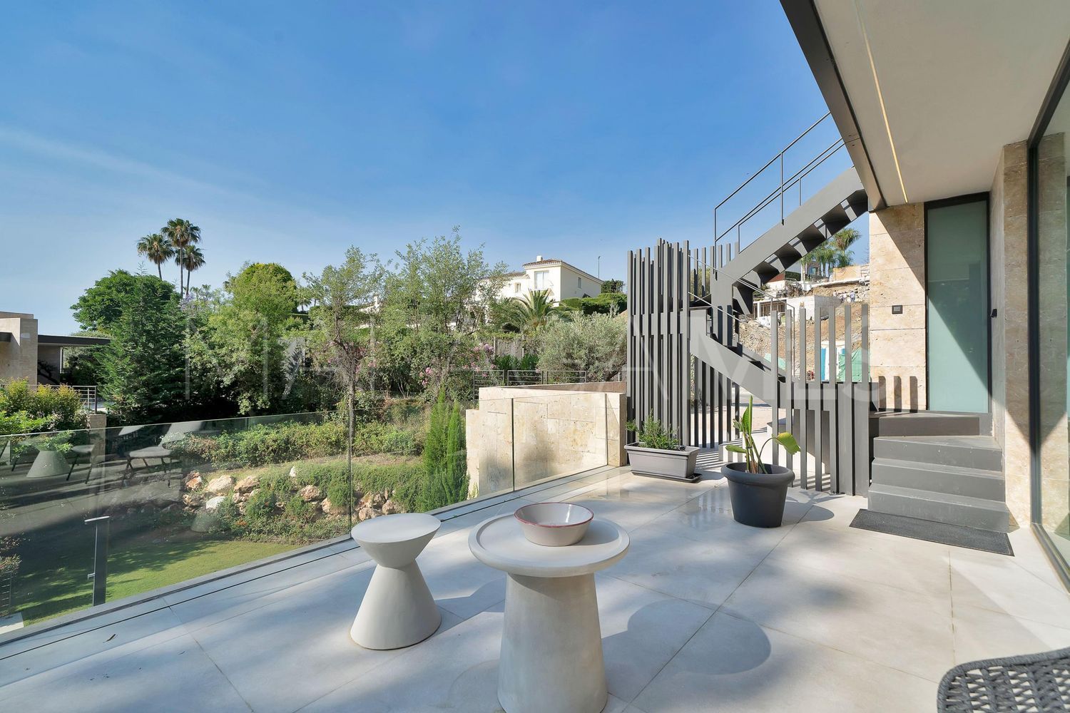 Hus i byn for sale in Los Naranjos