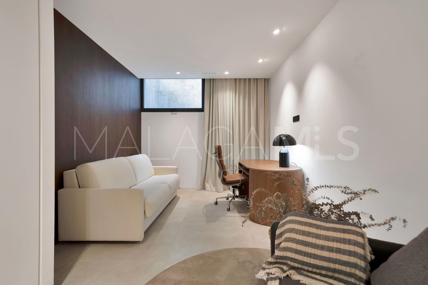 Hus i byn for sale in Los Naranjos