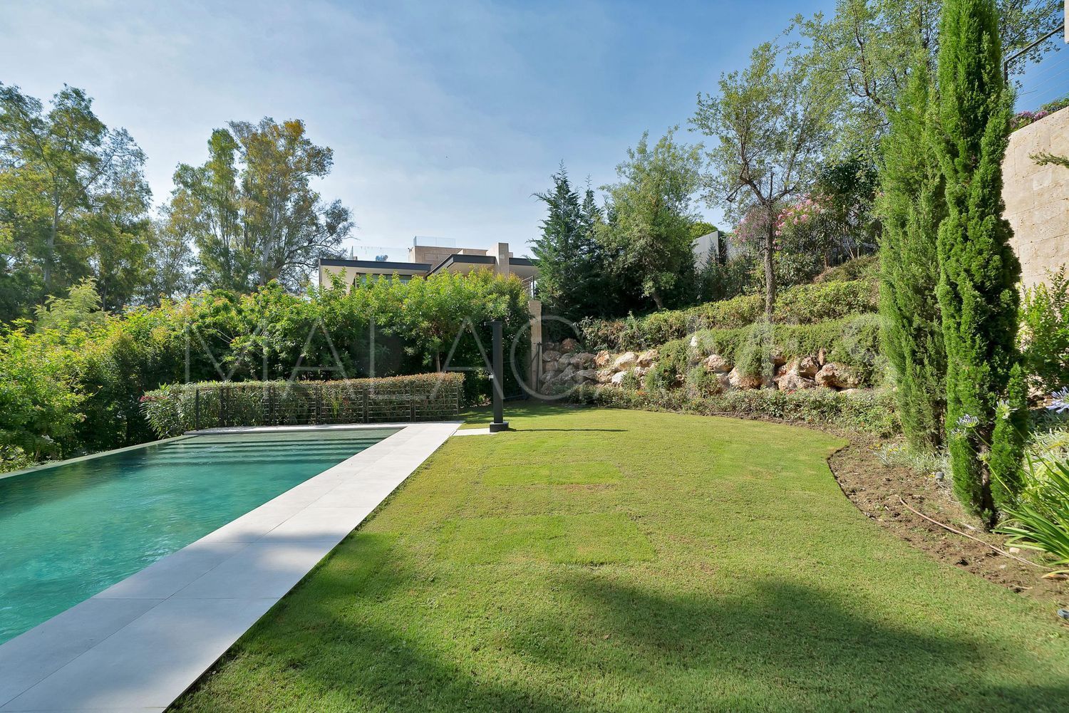Hus i byn for sale in Los Naranjos