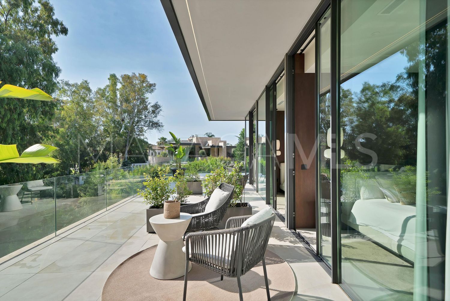 Hus i byn for sale in Los Naranjos