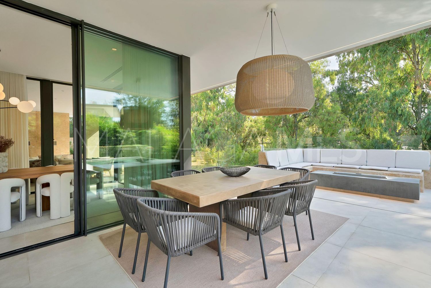 Hus i byn for sale in Los Naranjos