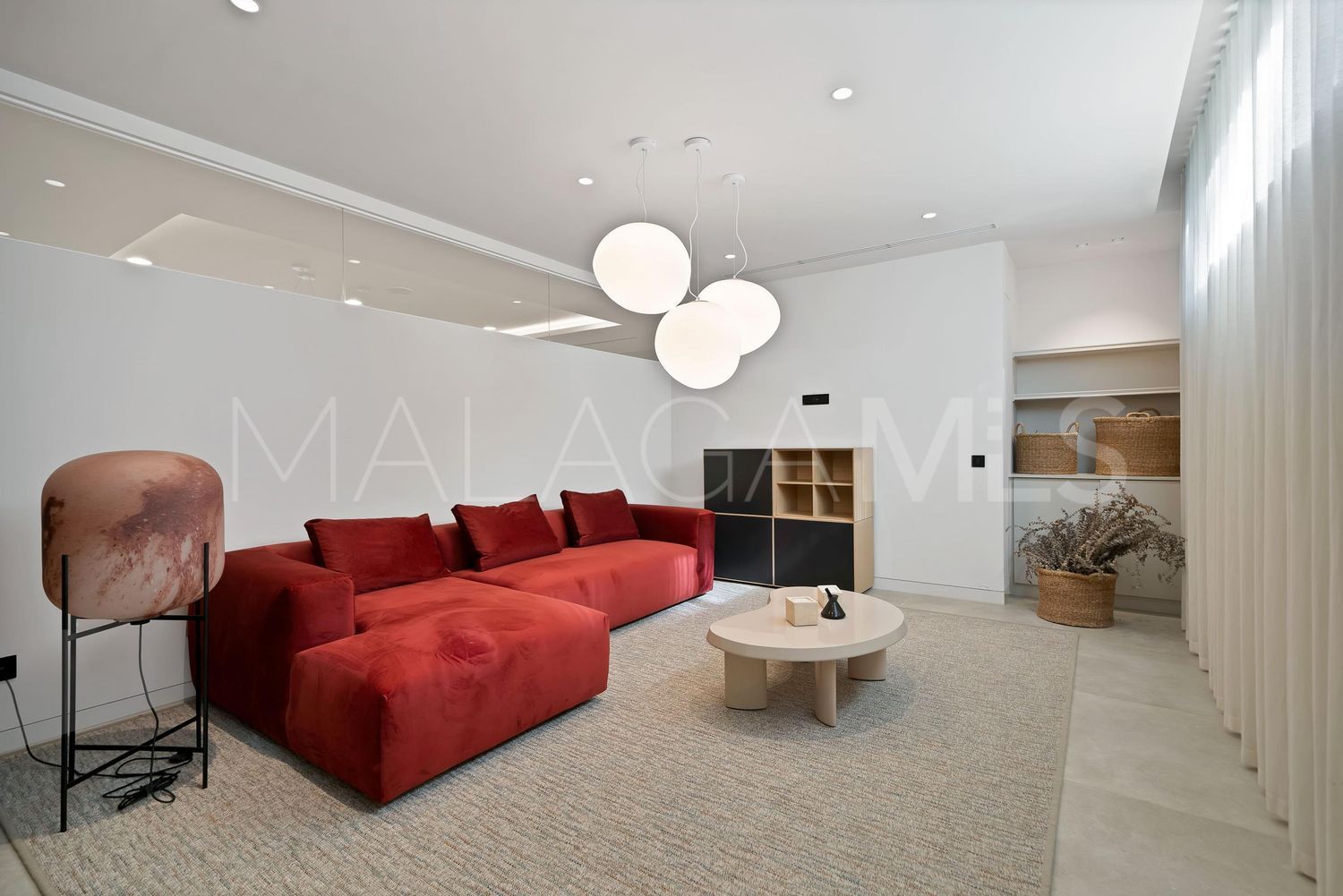 Hus i byn for sale in Los Naranjos