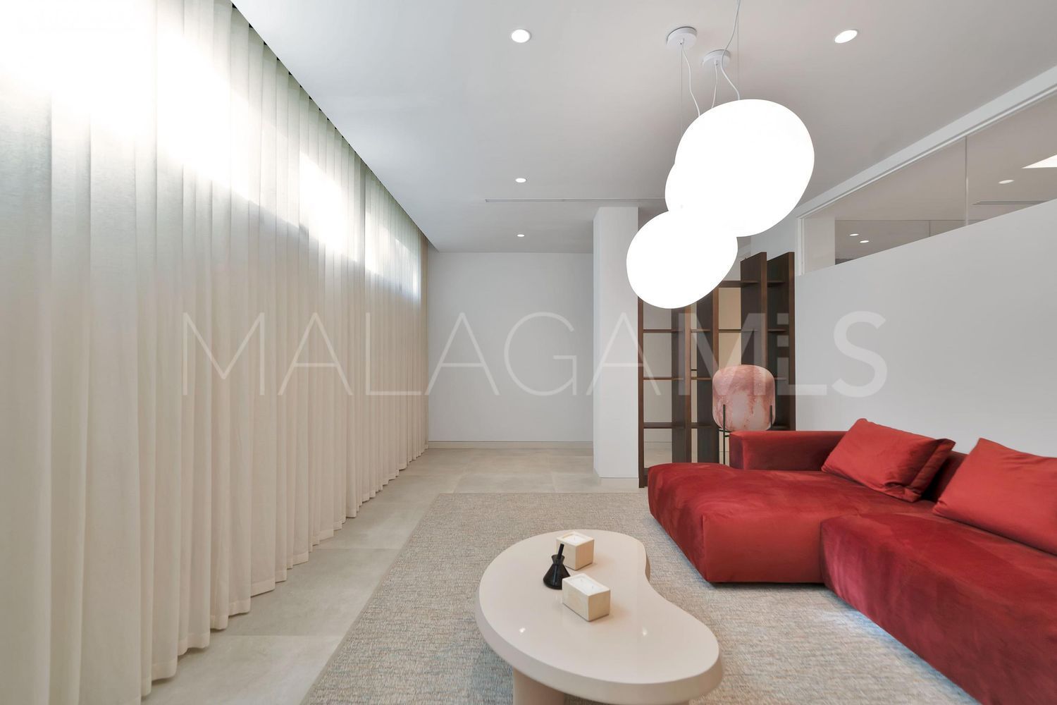 Hus i byn for sale in Los Naranjos