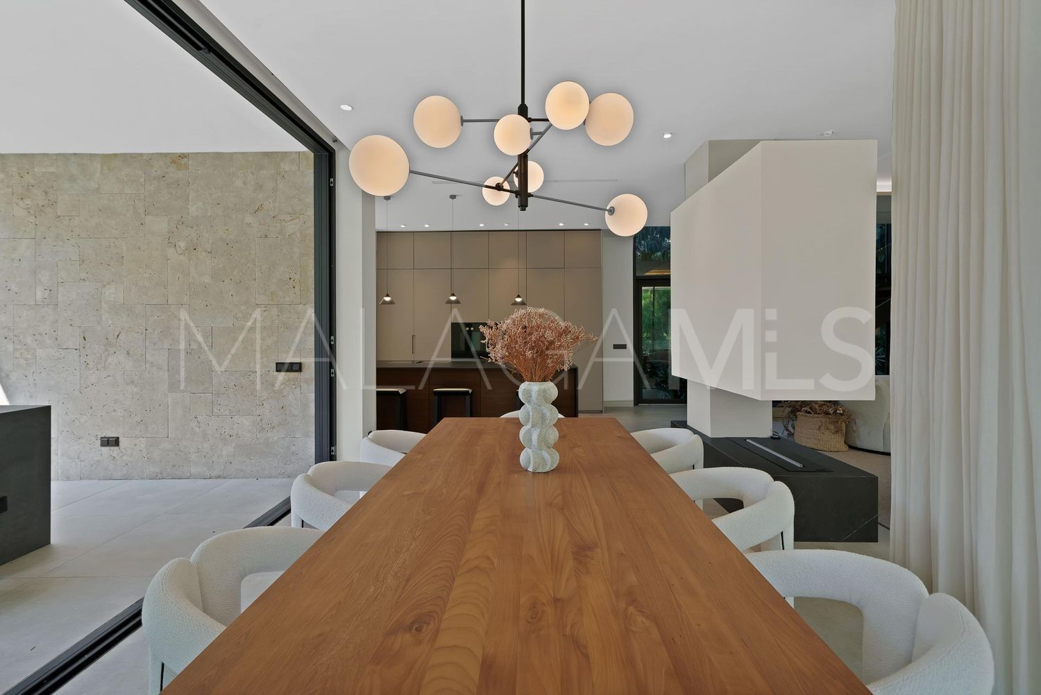 Hus i byn for sale in Los Naranjos