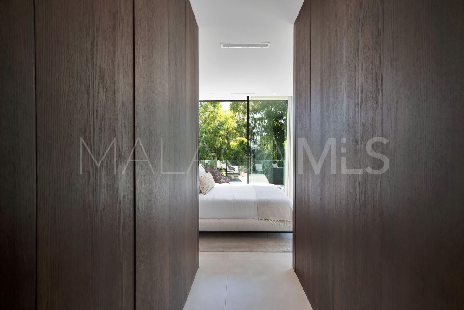 Hus i byn for sale in Los Naranjos