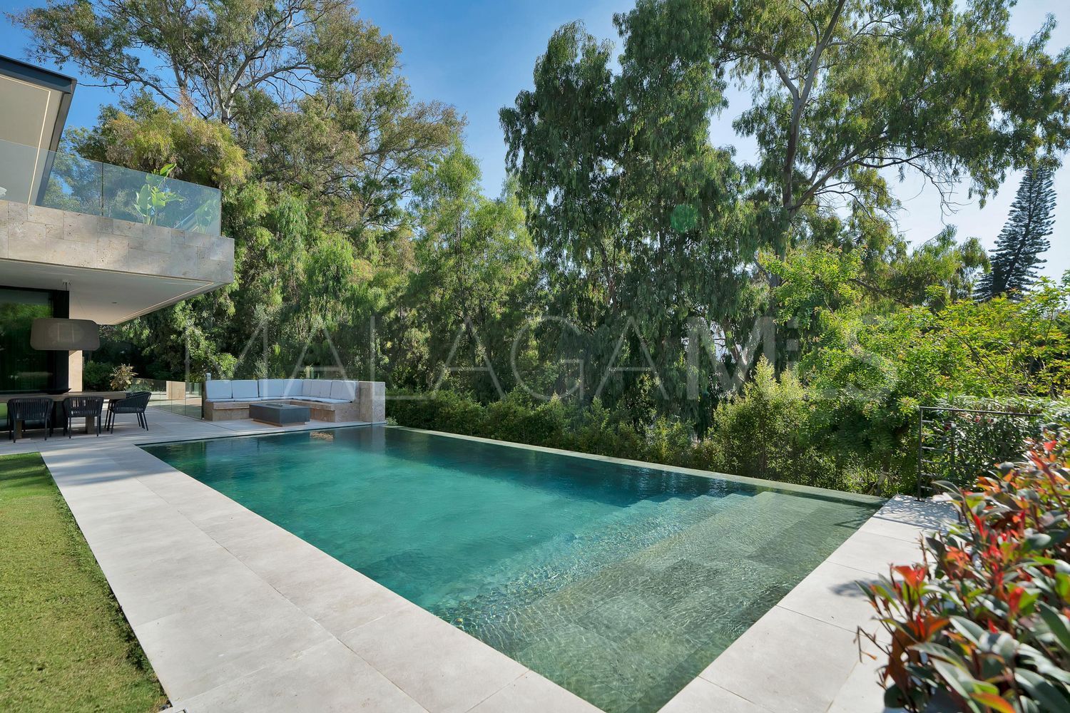 Hus i byn for sale in Los Naranjos