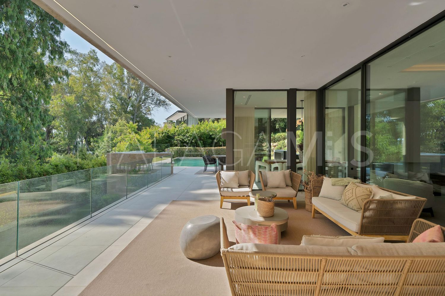 Hus i byn for sale in Los Naranjos