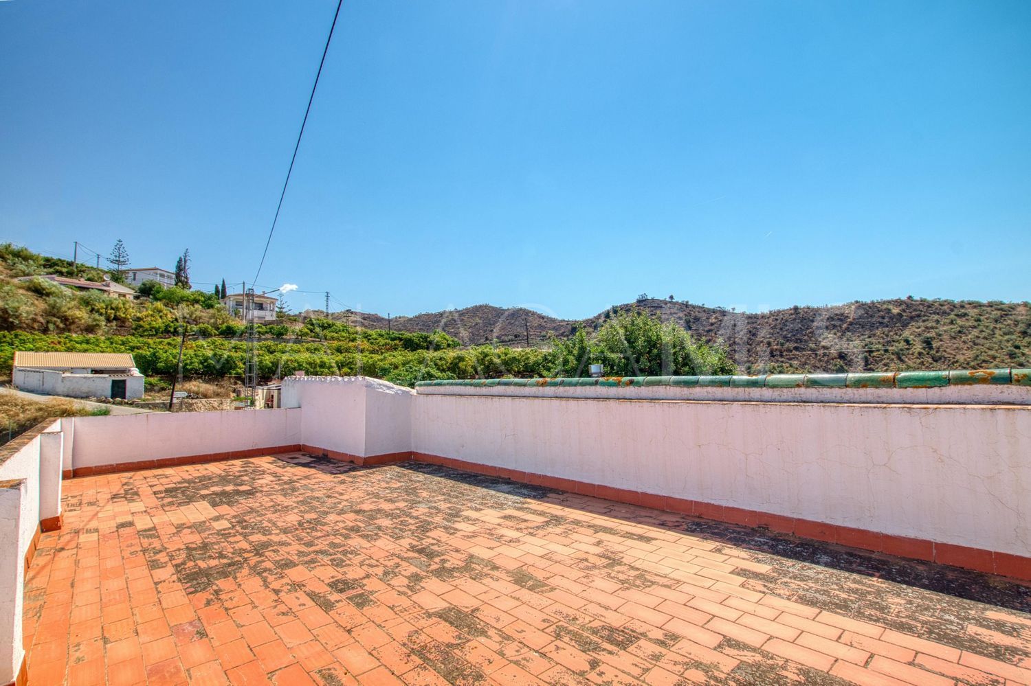 Hus i byn for sale in Canillas de Aceituno