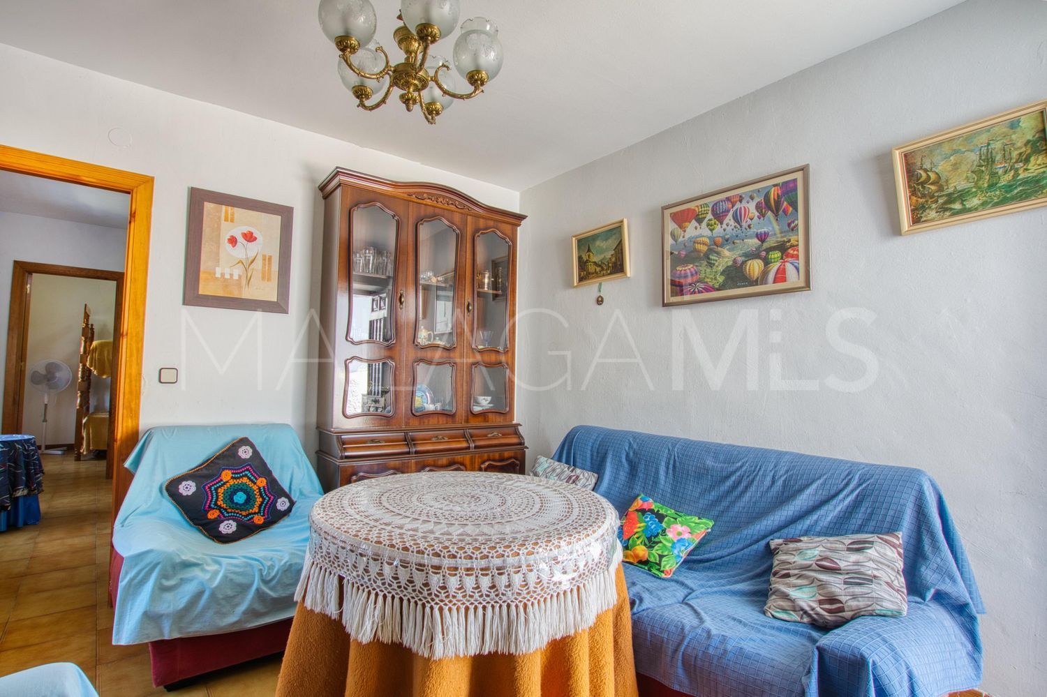 Hus i byn for sale in Canillas de Aceituno