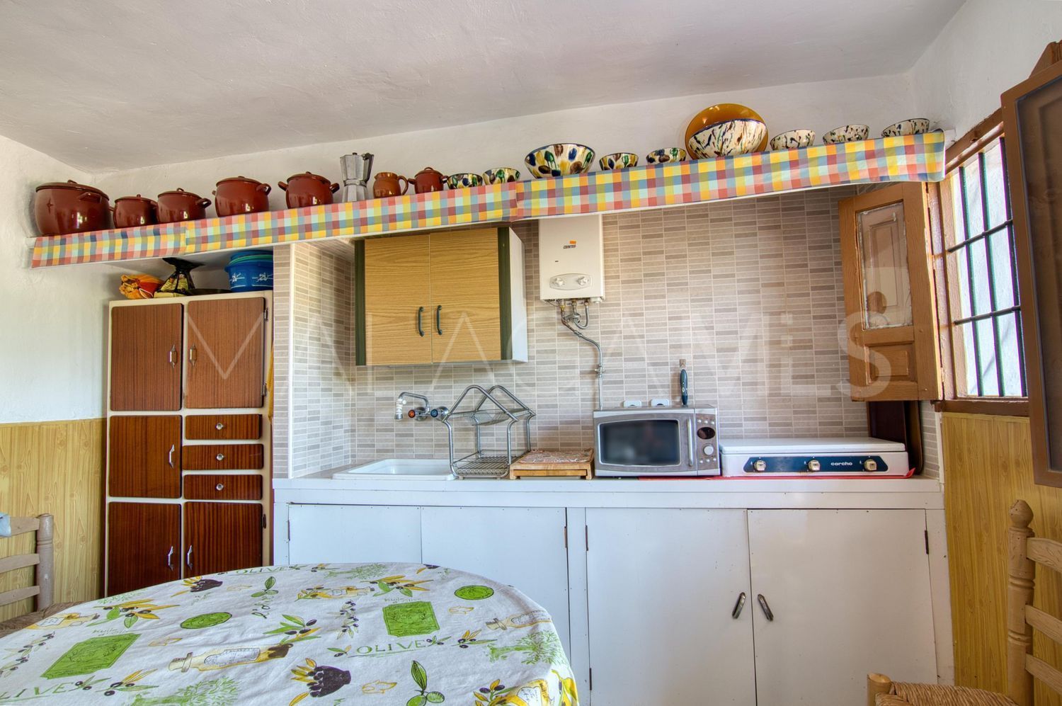 Hus i byn for sale in Canillas de Aceituno