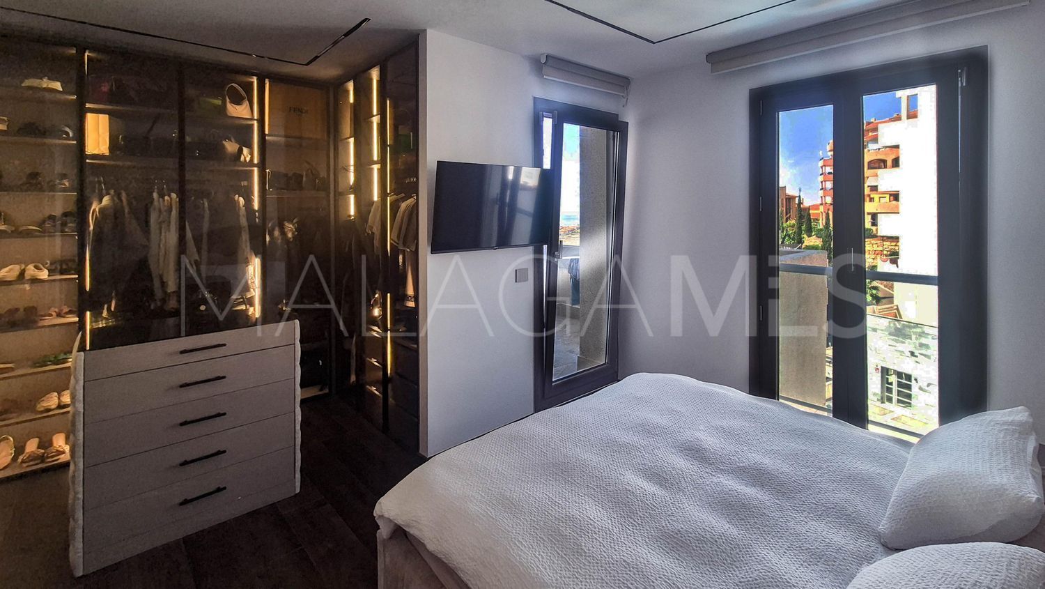3 bedrooms flat in Riviera del Sol for sale