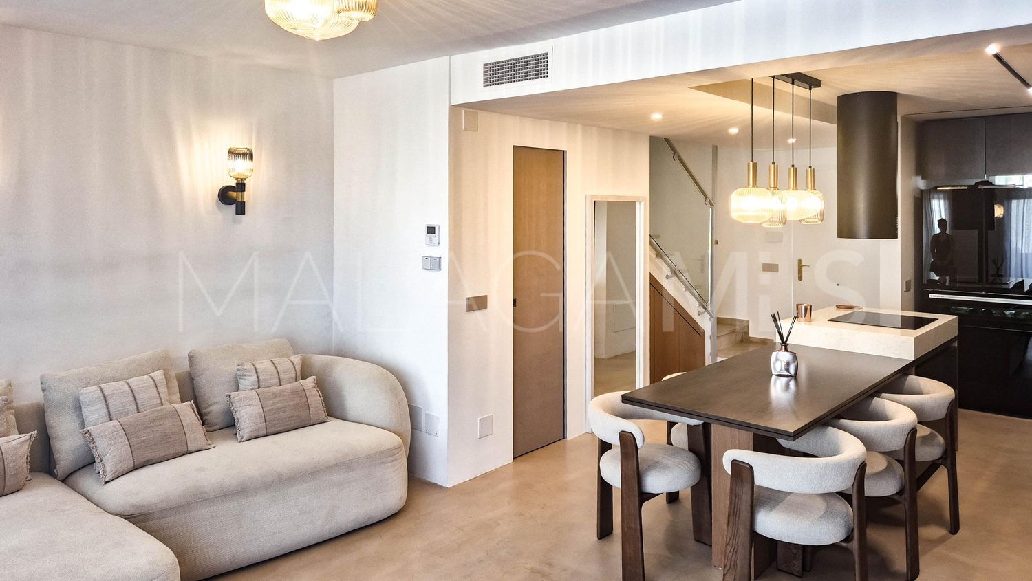 3 bedrooms flat in Riviera del Sol for sale