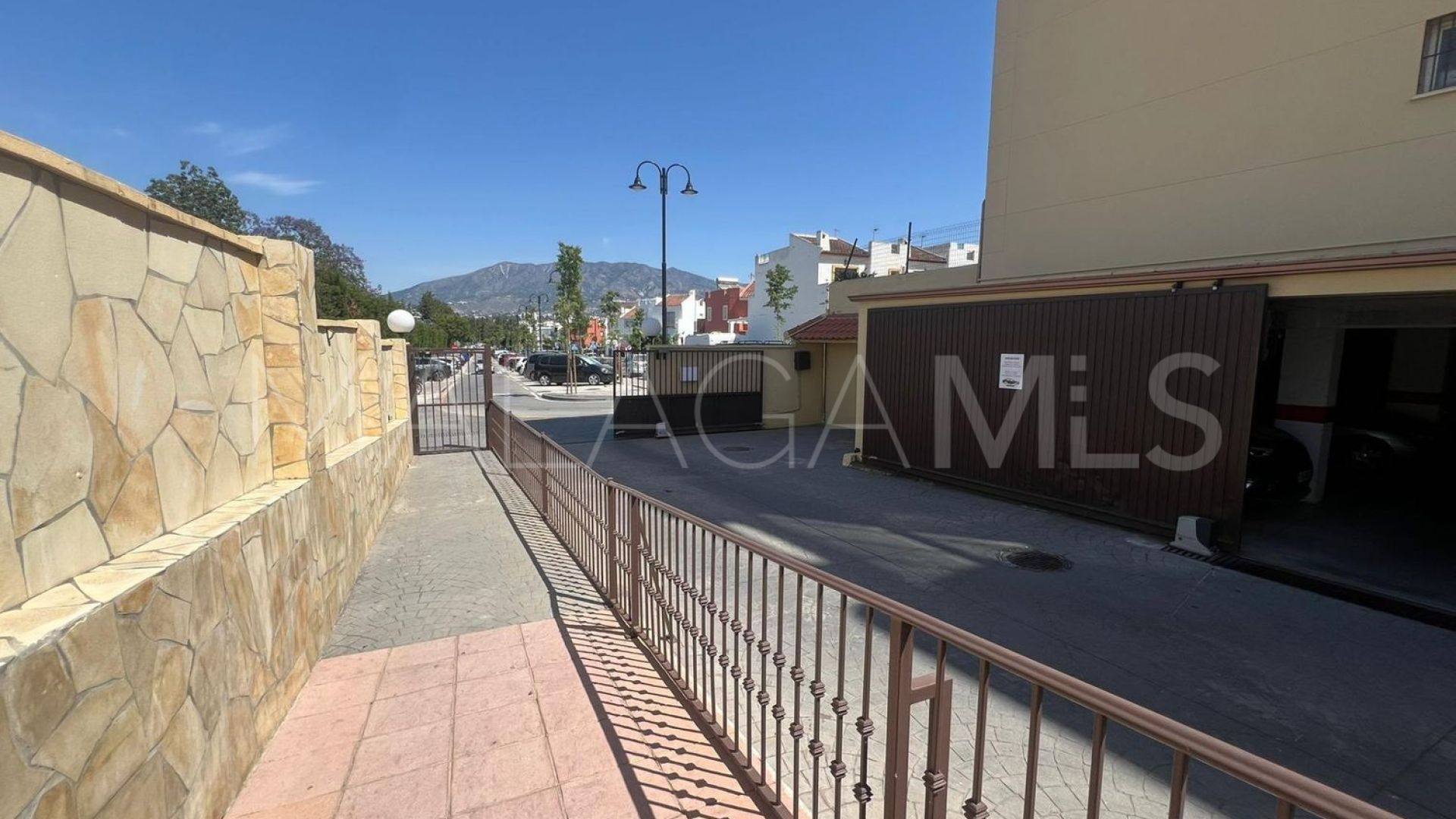 For sale Las Lagunas 2 bedrooms flat