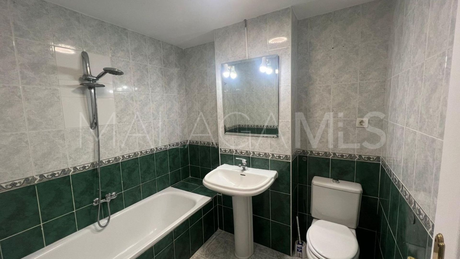 For sale Las Lagunas 2 bedrooms flat