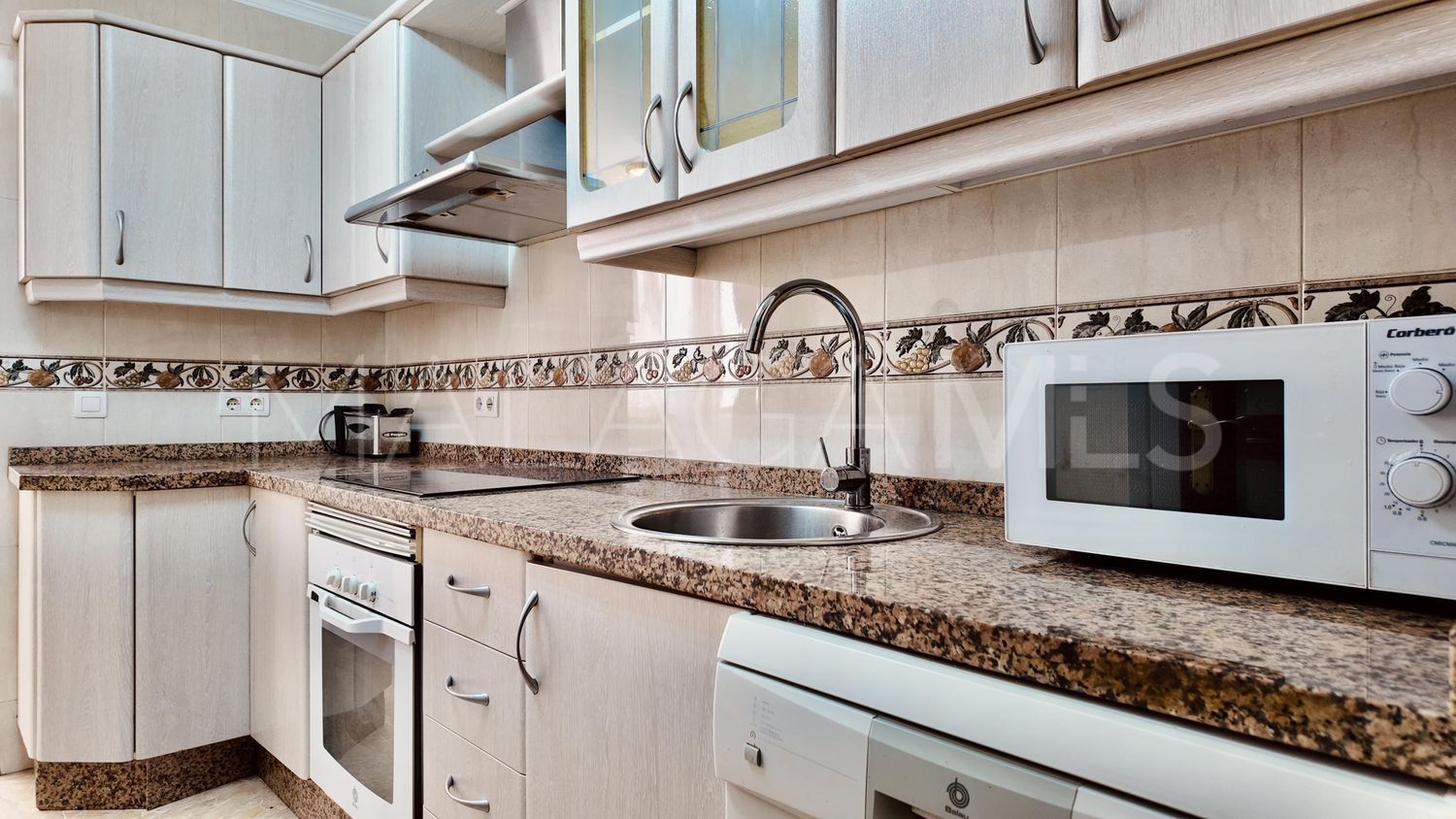 Piso with 4 bedrooms for sale in El Molinillo - Capuchinos