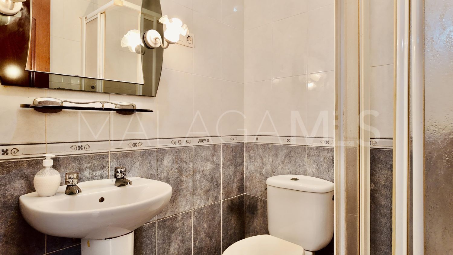 Piso with 4 bedrooms for sale in El Molinillo - Capuchinos