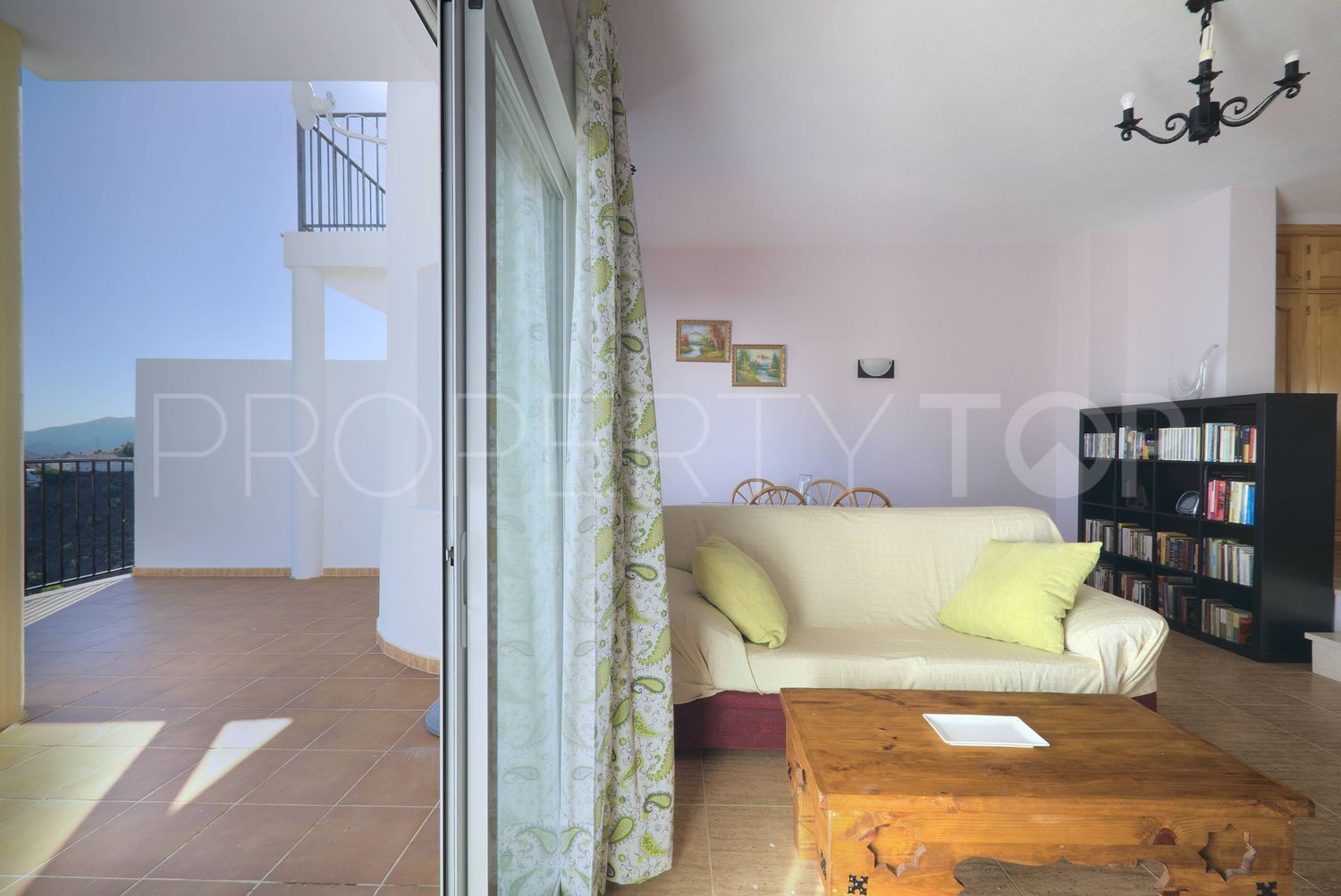 For sale house with 2 bedrooms in Viñuela