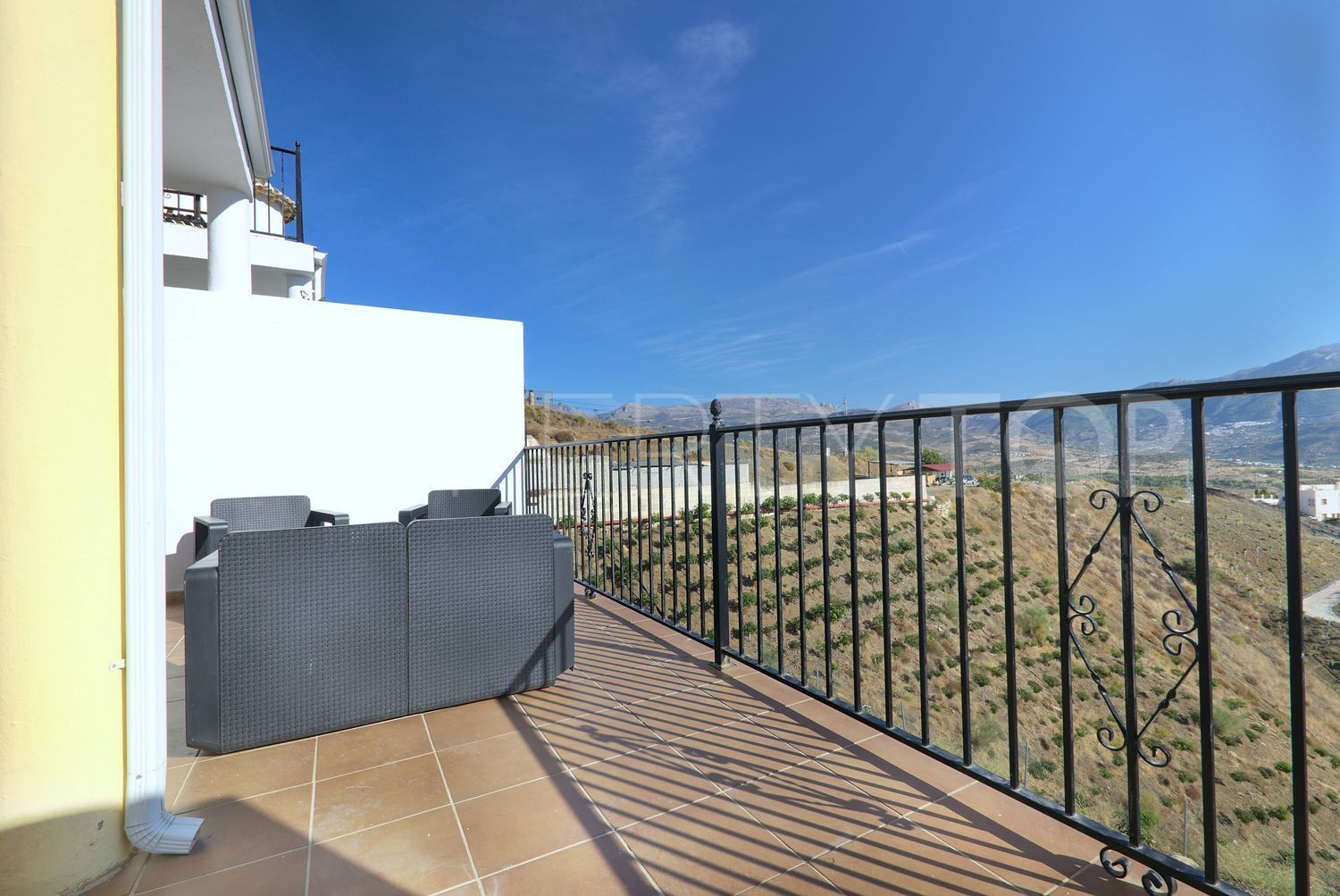 For sale house with 2 bedrooms in Viñuela