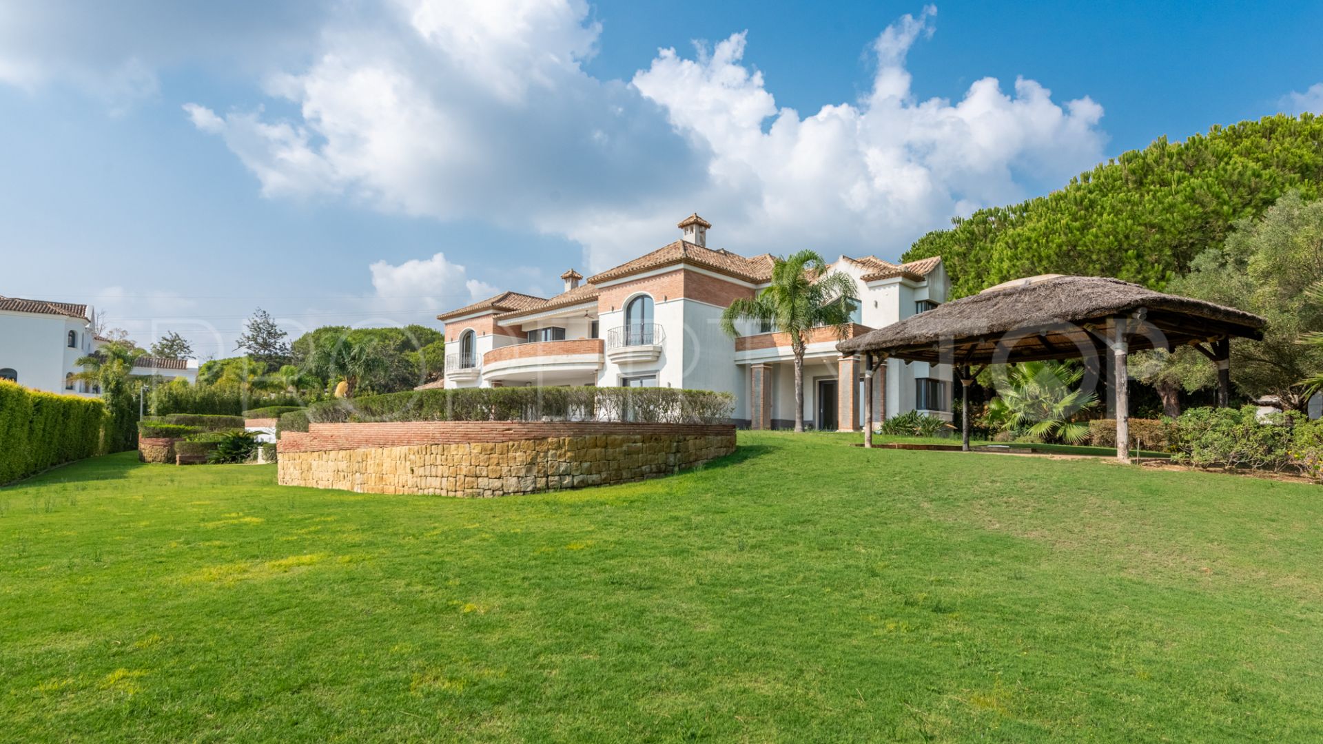 Villa with 7 bedrooms for sale in Zona G