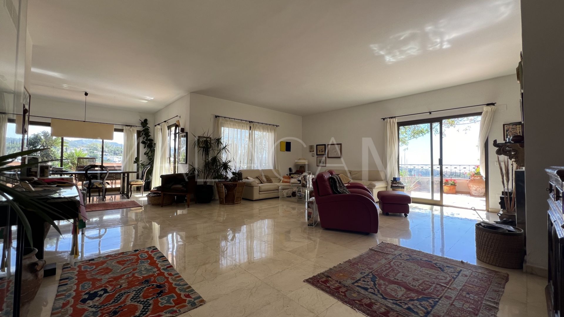 Duplex penthouse for sale in Rio Real