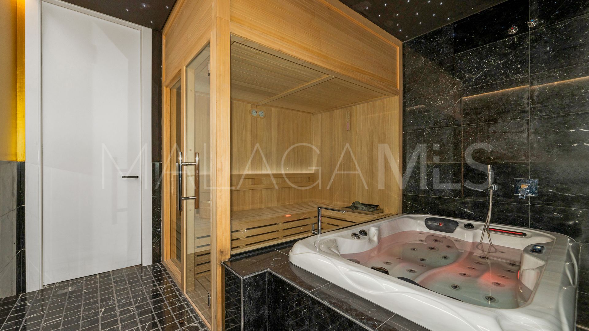 Villa for sale in Casablanca