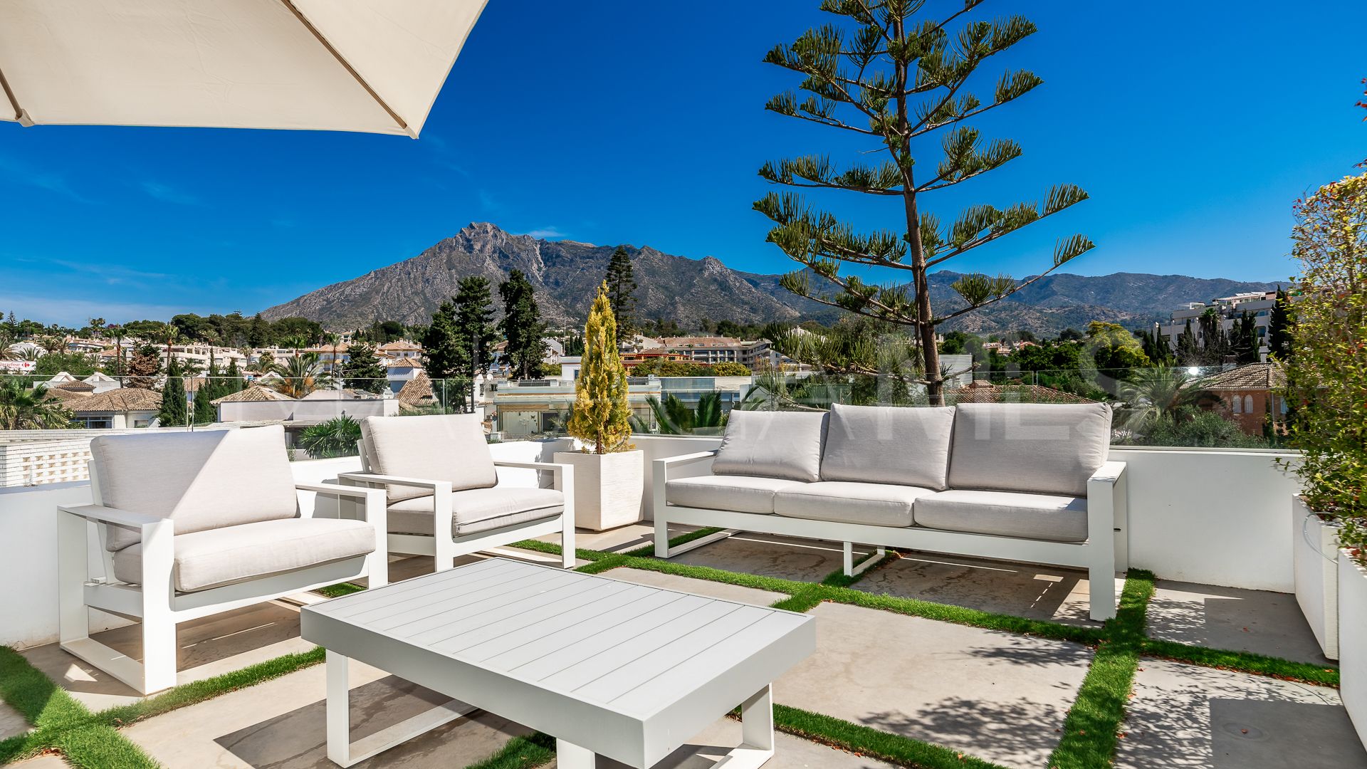 Villa for sale in Casablanca
