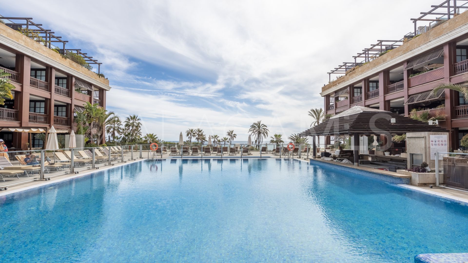 For sale apartment in Guadalpin Banus