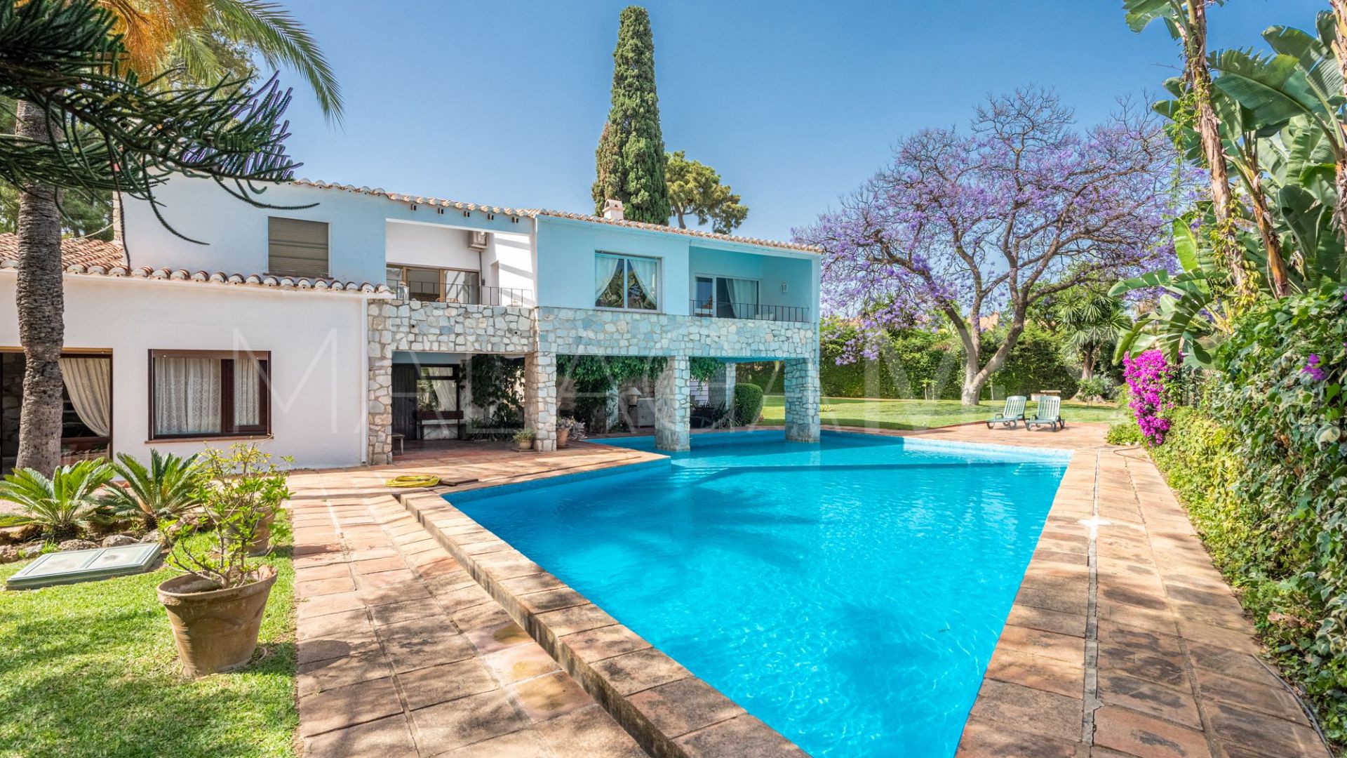 Villa for sale in La Reserva de los Monteros