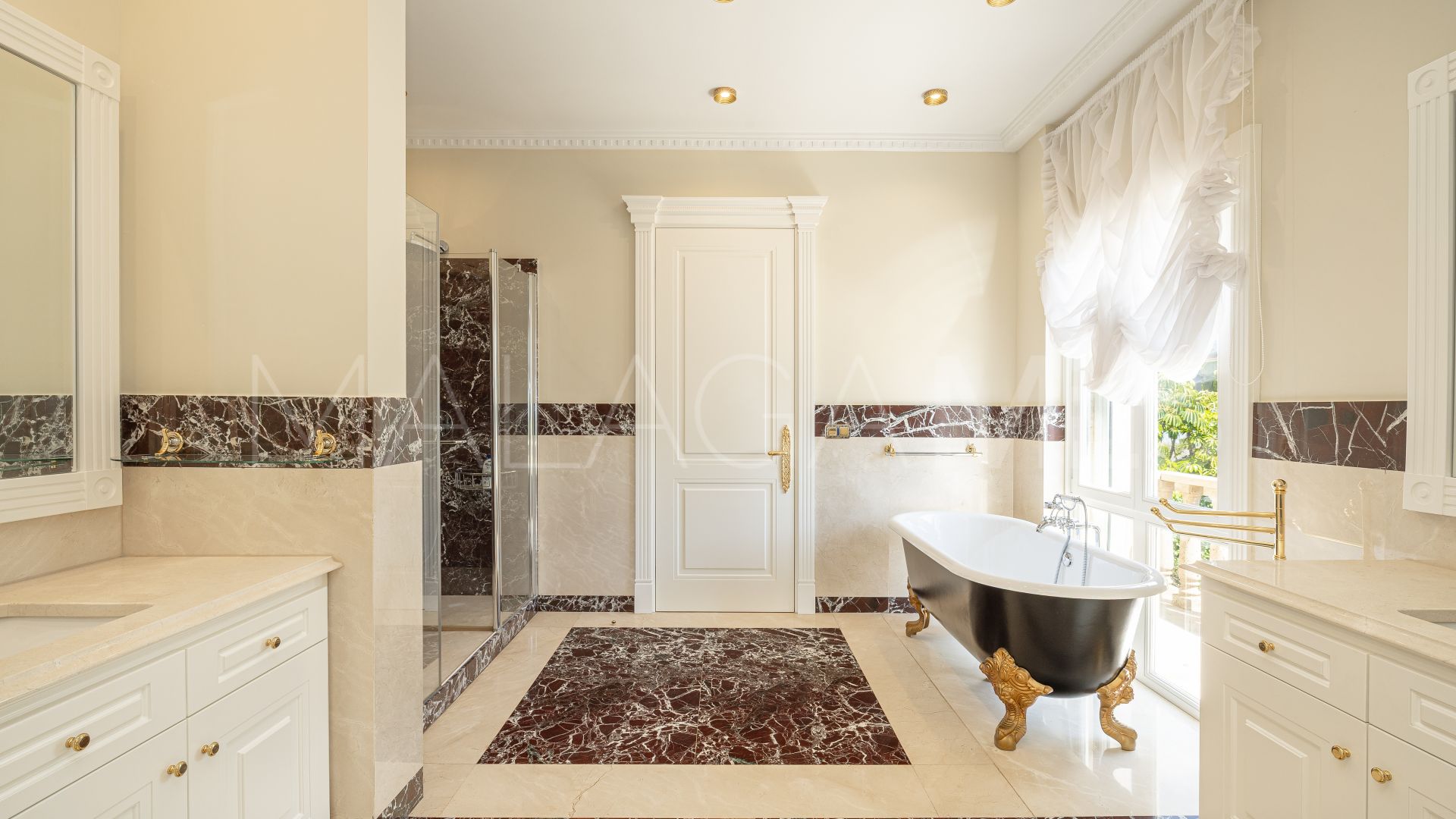 Villa in Sierra Blanca for sale