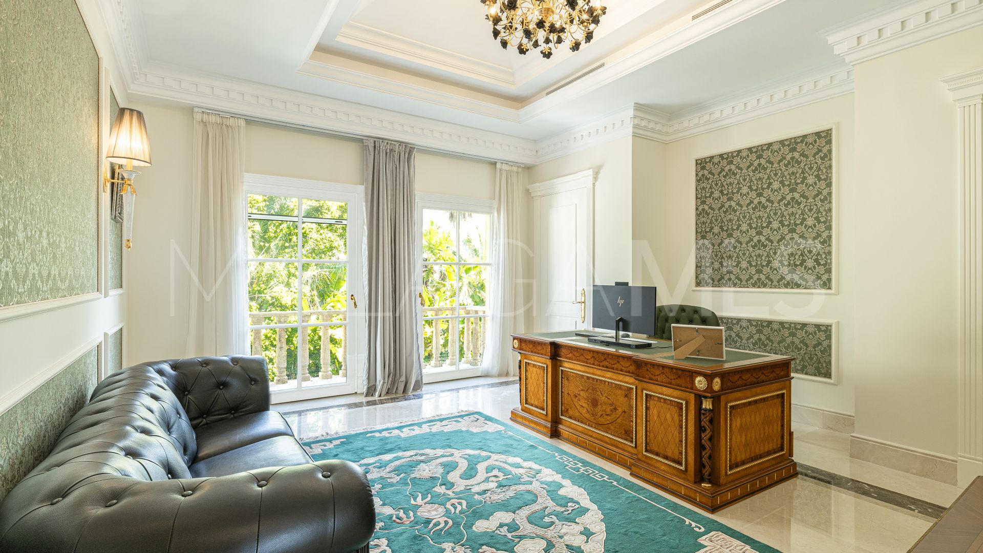 Villa in Sierra Blanca for sale
