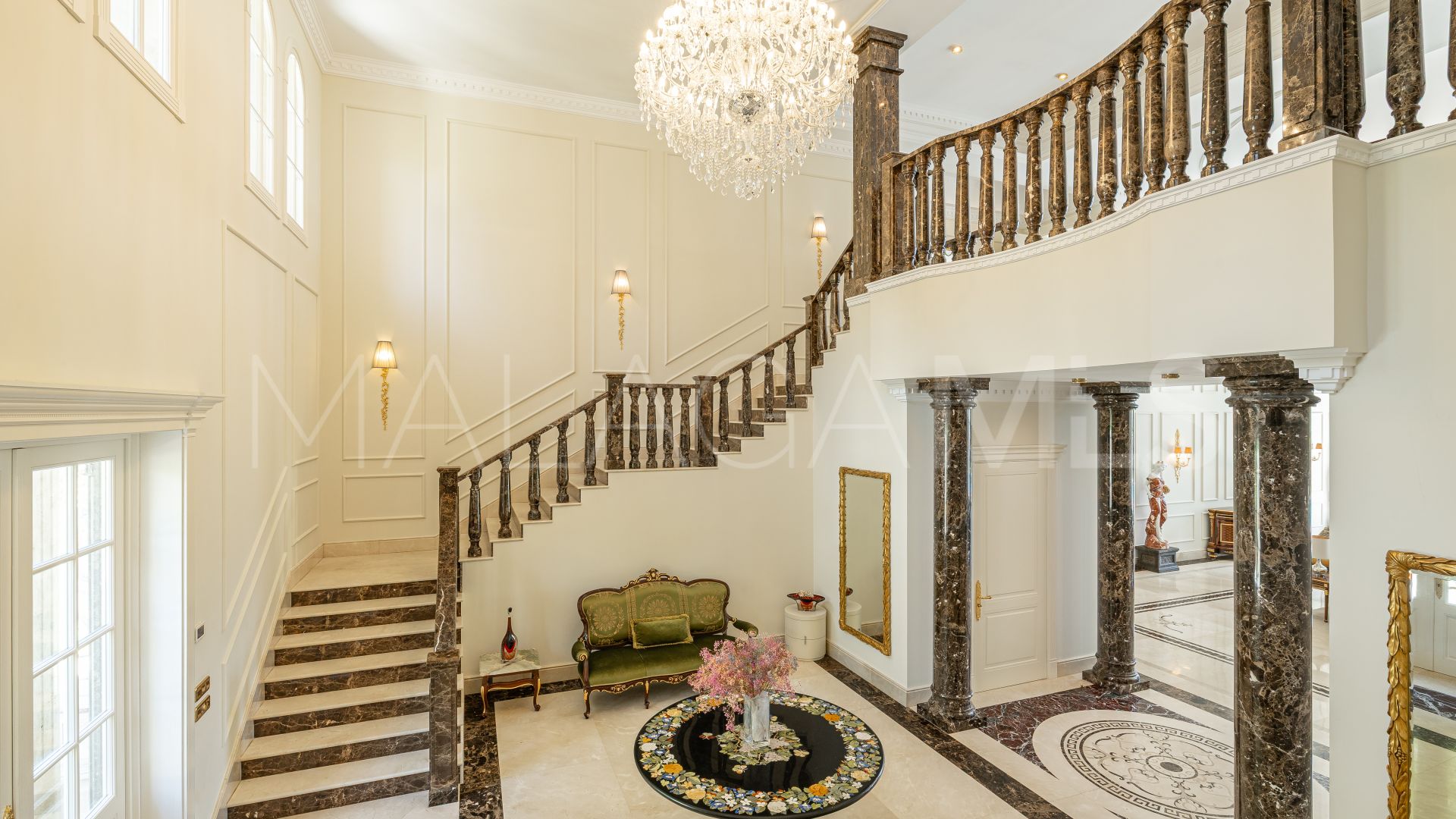 Villa in Sierra Blanca for sale
