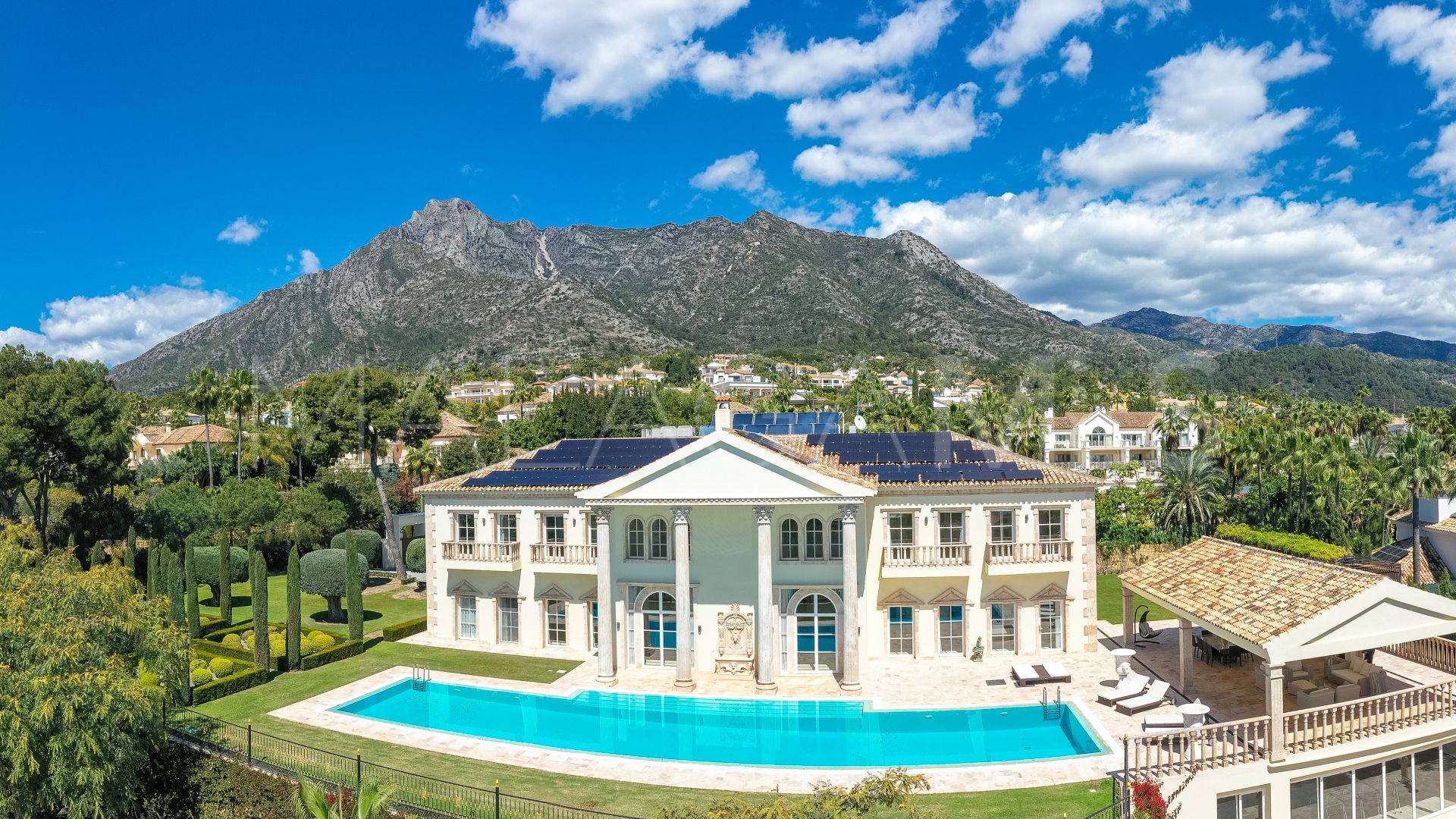 Villa in Sierra Blanca for sale