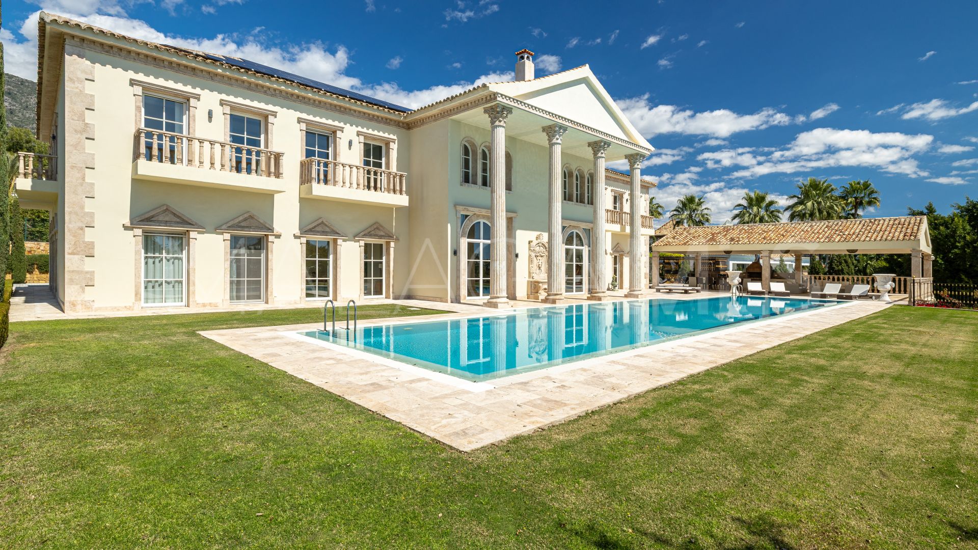 Villa in Sierra Blanca for sale