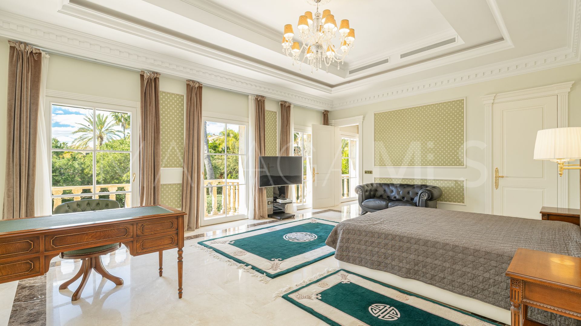 Villa in Sierra Blanca for sale