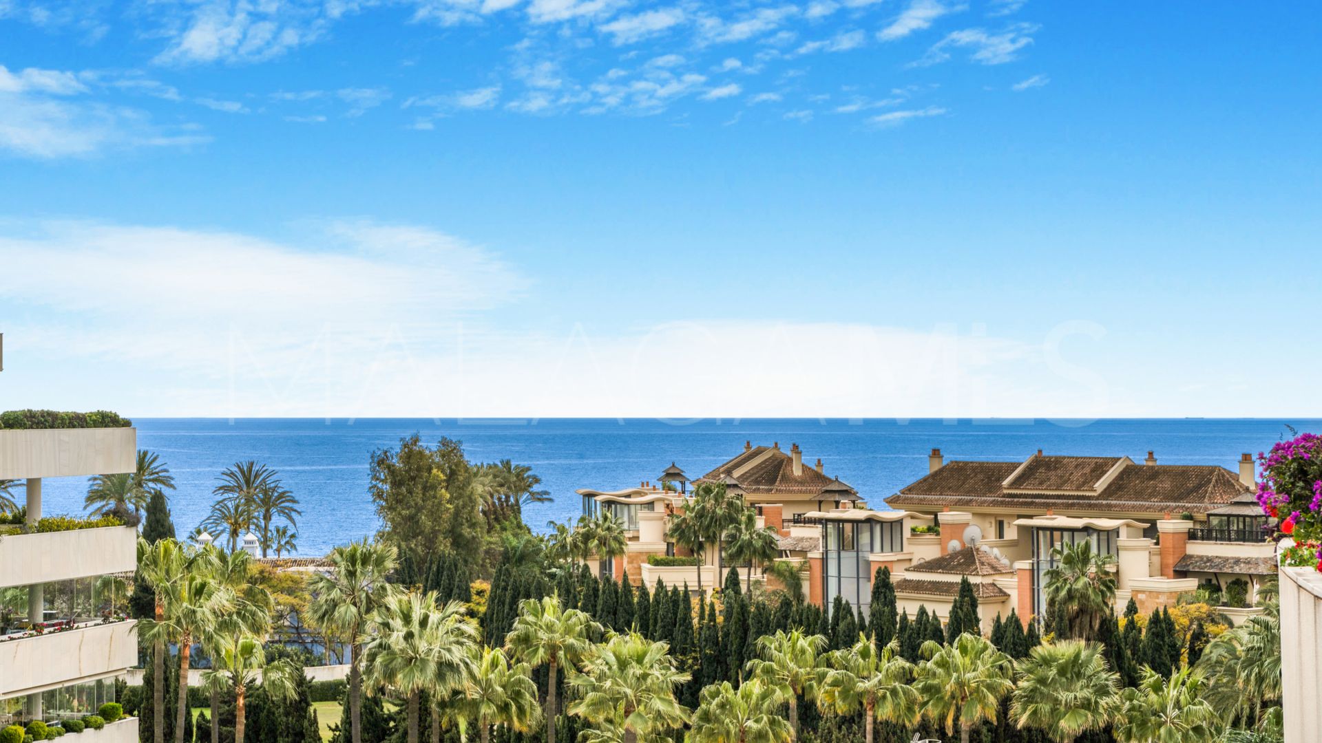 Duplex penthouse for sale in Marbella - Puerto Banus