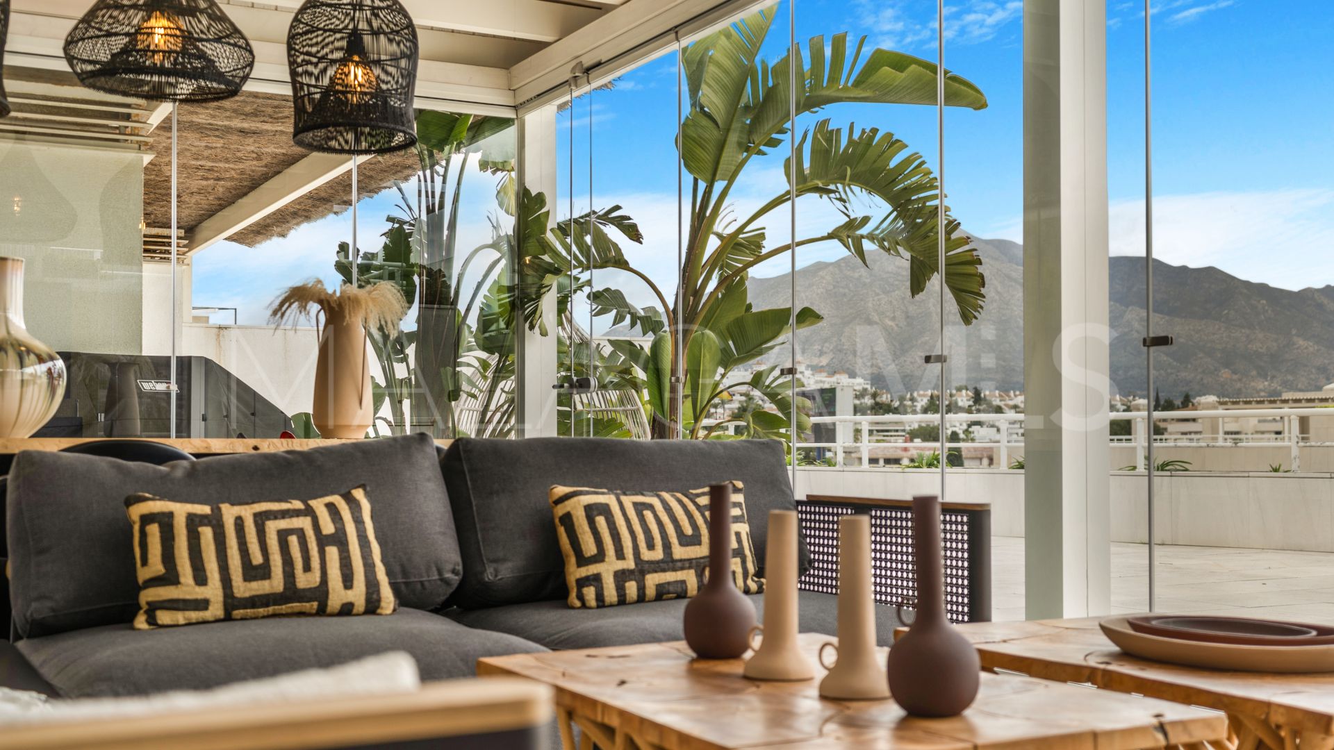 Duplex penthouse for sale in Marbella - Puerto Banus