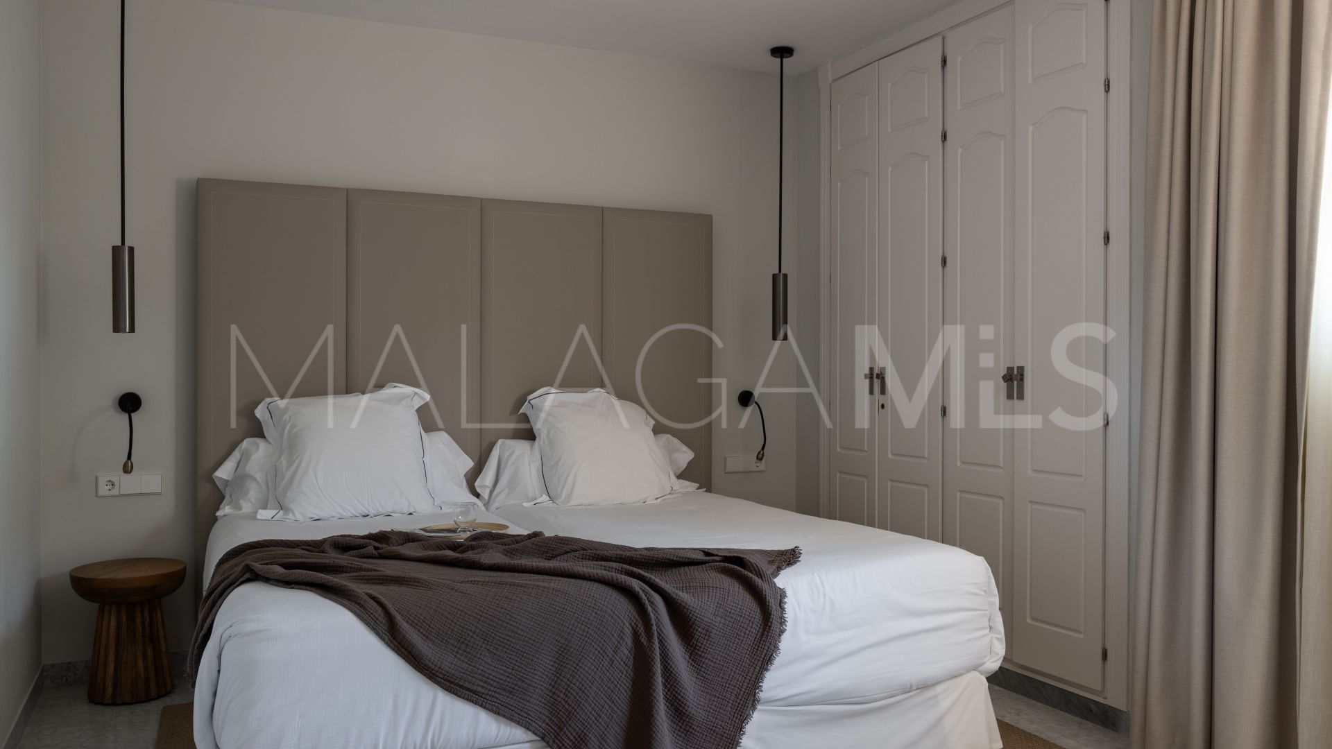 For sale 3 bedrooms duplex penthouse in Marina Puente Romano