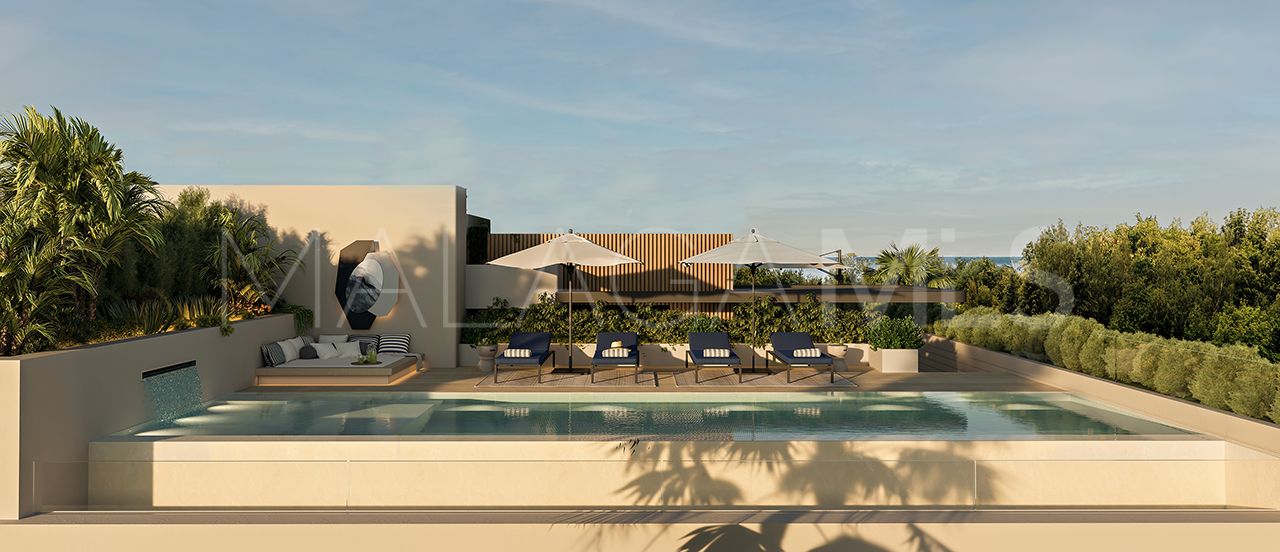 Villa pareada for sale with 4 bedrooms in Marbella Este